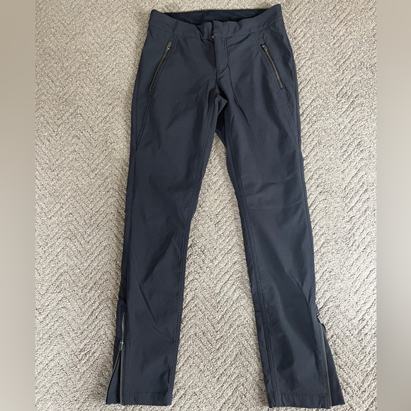 Athleta Black Pants size 4 EUC - Picture 1 of 5